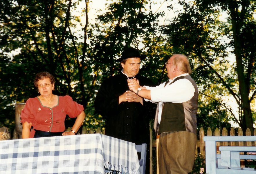 Szene aus Zwei wie Don Camillo und Peppone (1997)