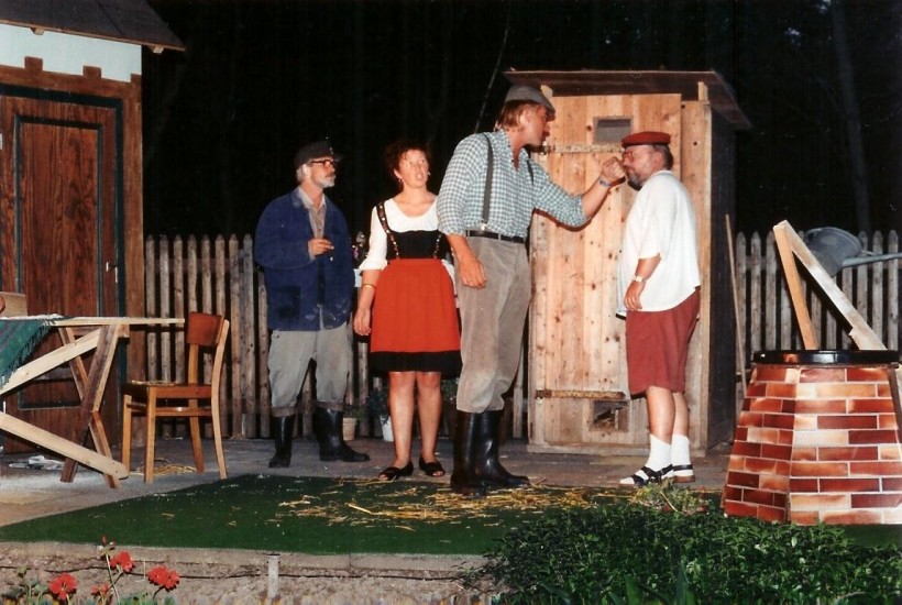 Otto (Torsten Schbel), Brigitte (Karin Schtz), Done (Matthias Wilhelm) und Friedbert (Reinhold Grtz)