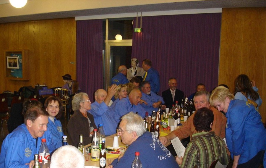gemtliches Beisammensein in Ahlten im Anschluss an die Theaterauffhrung (3.11.2007)