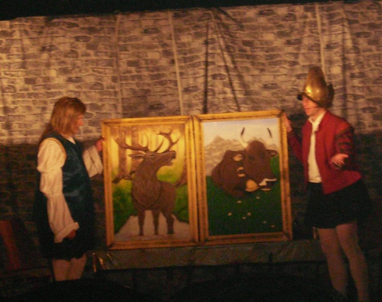 Abschluss der Vorstellung mit den Bildern von Hirsch und Kuh